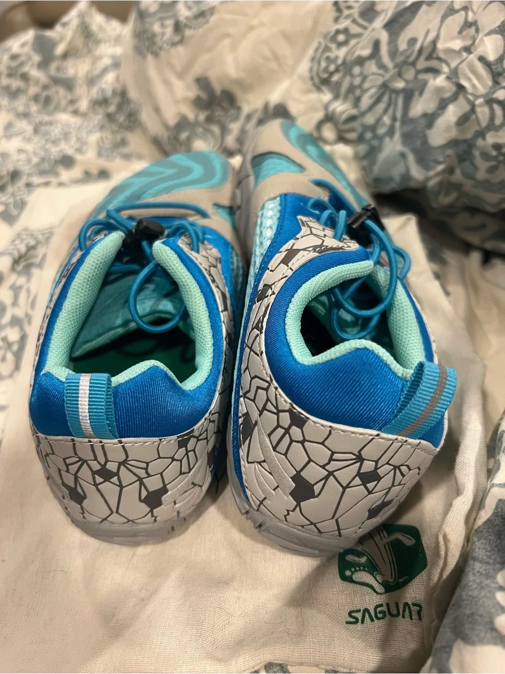 Saguaro Aqua Blue Water Shoes Kids size 36/US 4